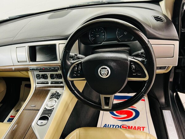 Used Jaguar XF 2012 for sale - 74680379: Photo 29