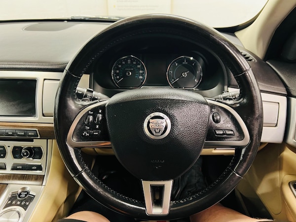 Used Jaguar XF 2012 for sale - 74680379: Photo 30