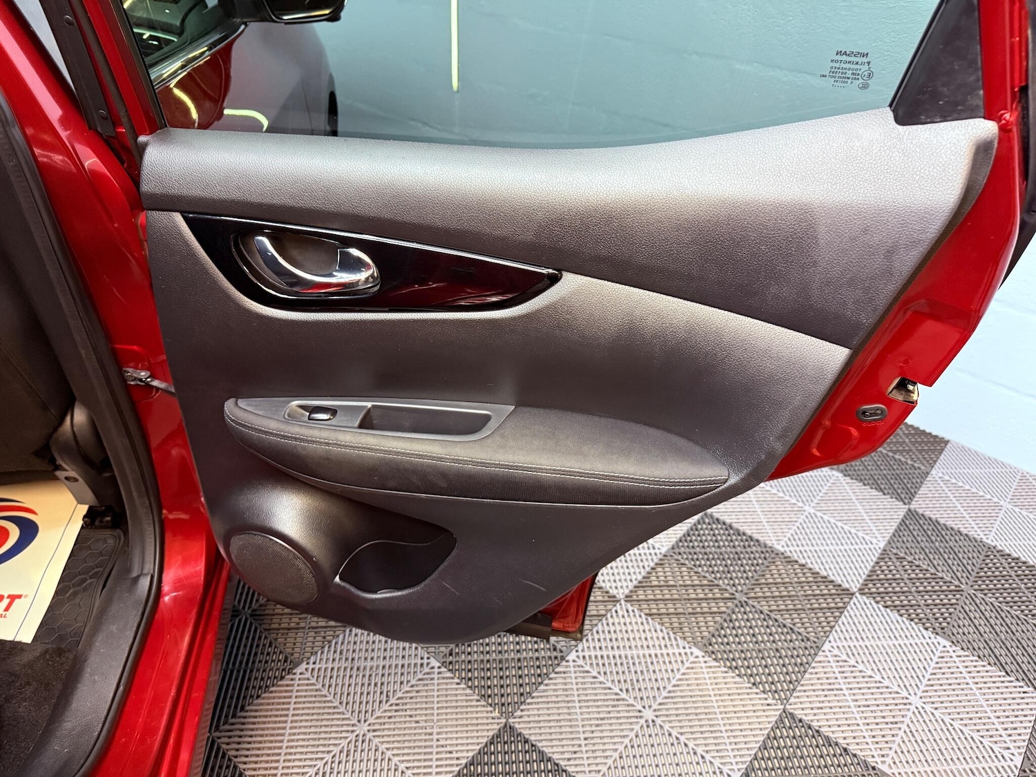 Used Nissan Qashqai 2017 for sale - 76336466: Photo 18