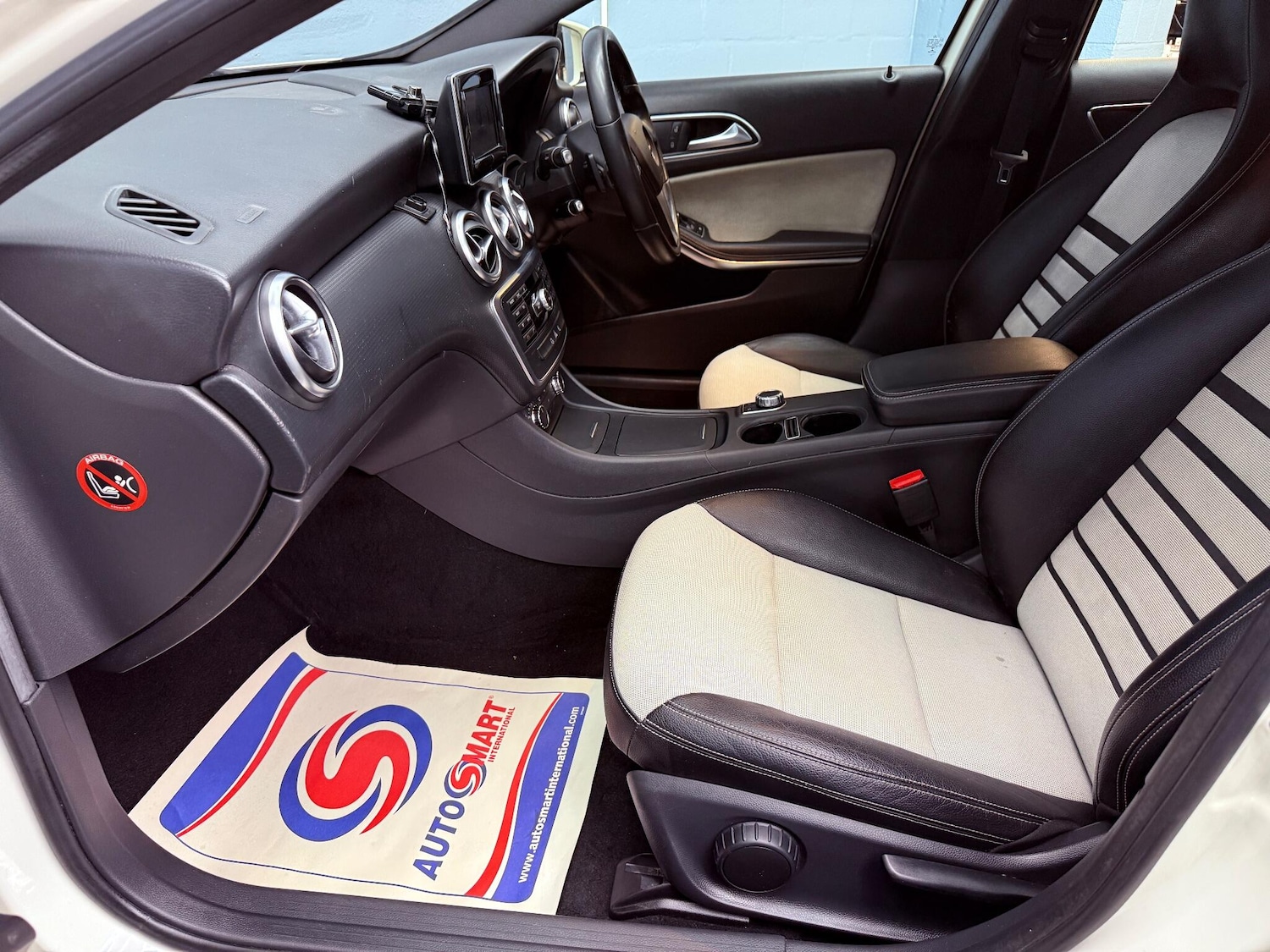 Used Mercedes-Benz A-Class 2015 for sale - 76926029: Photo 24