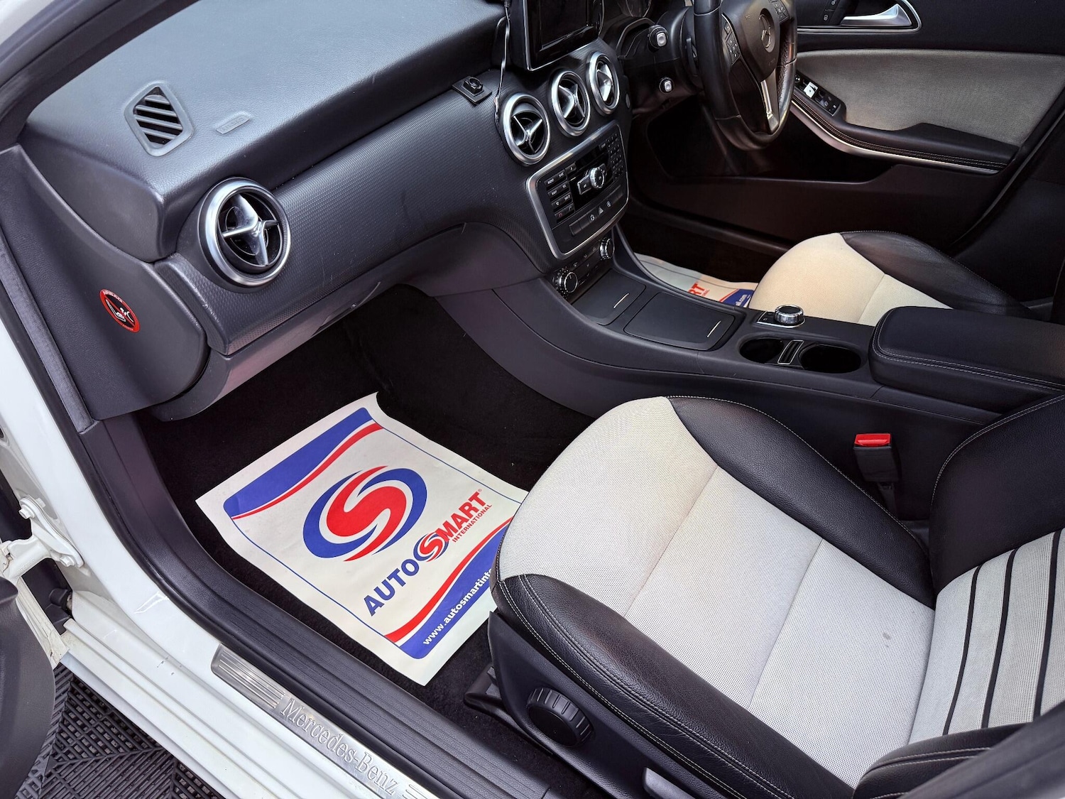 Used Mercedes-Benz A-Class 2015 for sale - 76926029: Photo 25