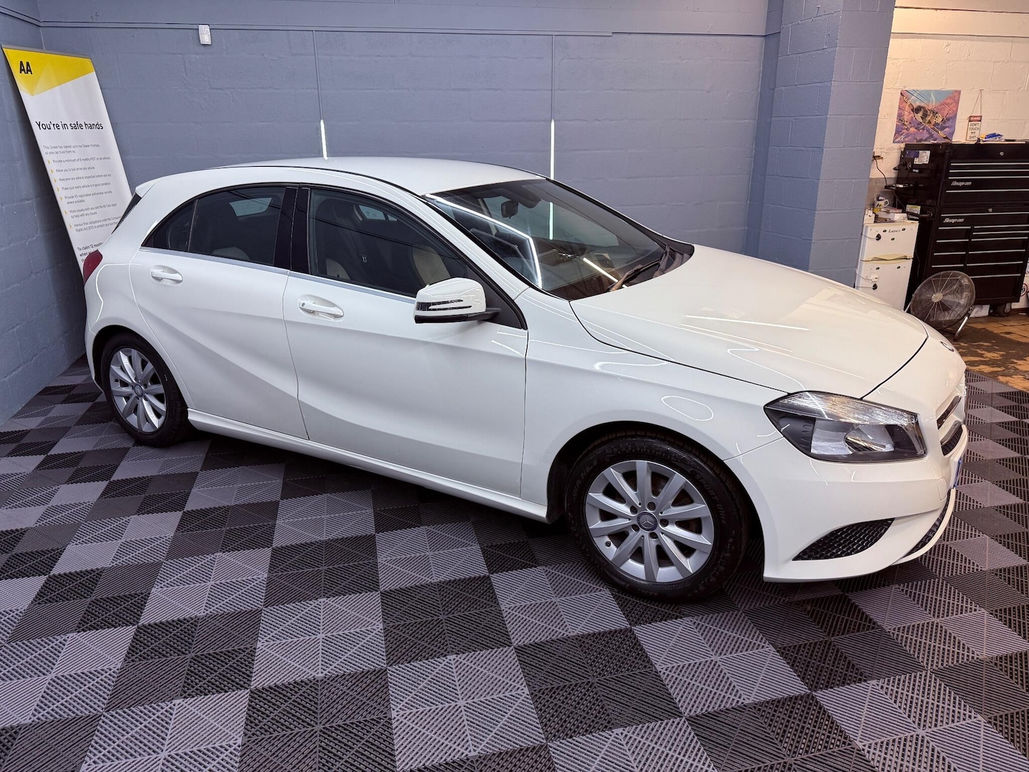 Used Mercedes-Benz A-Class 2015 for sale - 76926029: Photo 3
