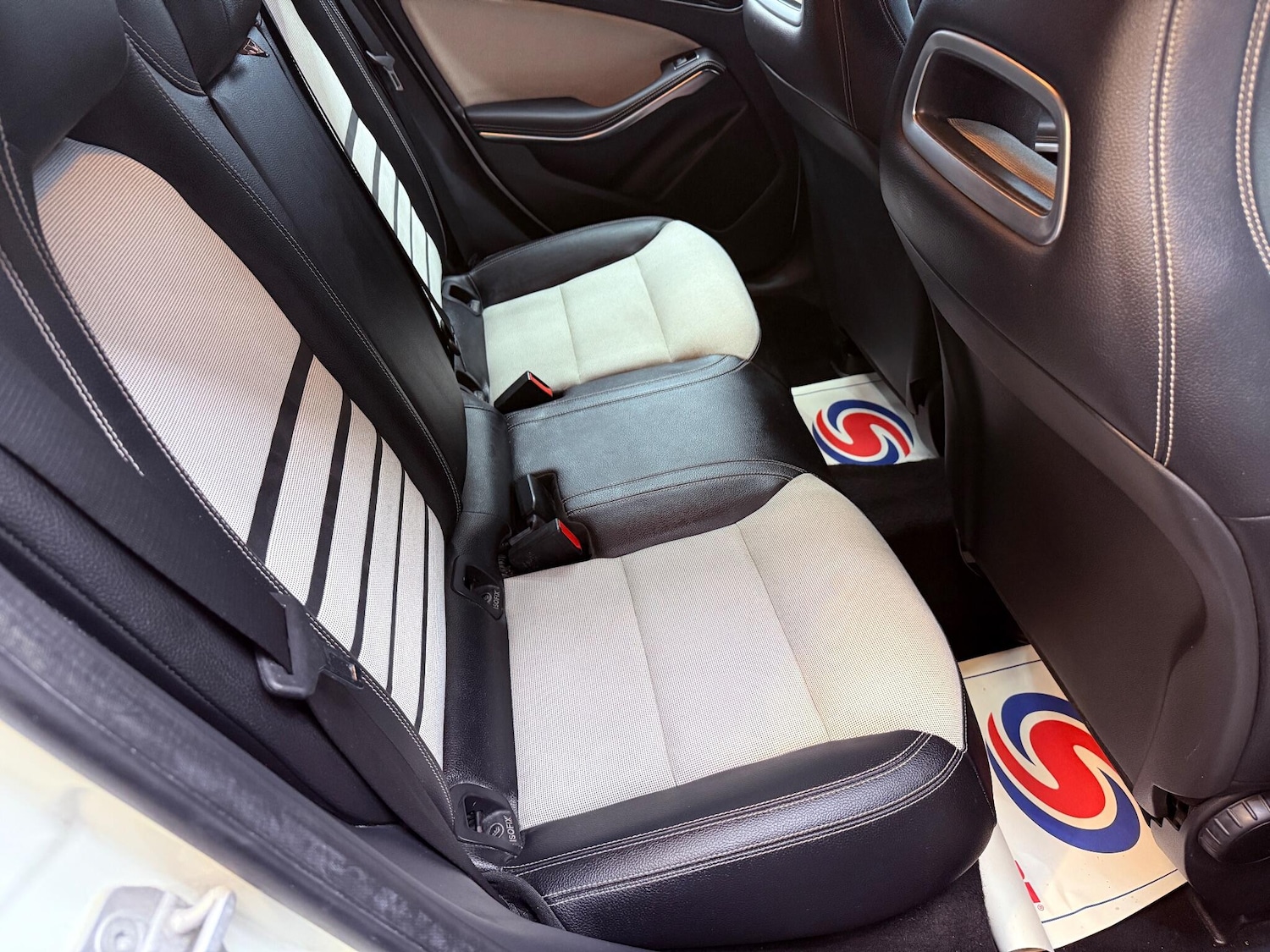 Used Mercedes-Benz A-Class 2015 for sale - 76926029: Photo 39