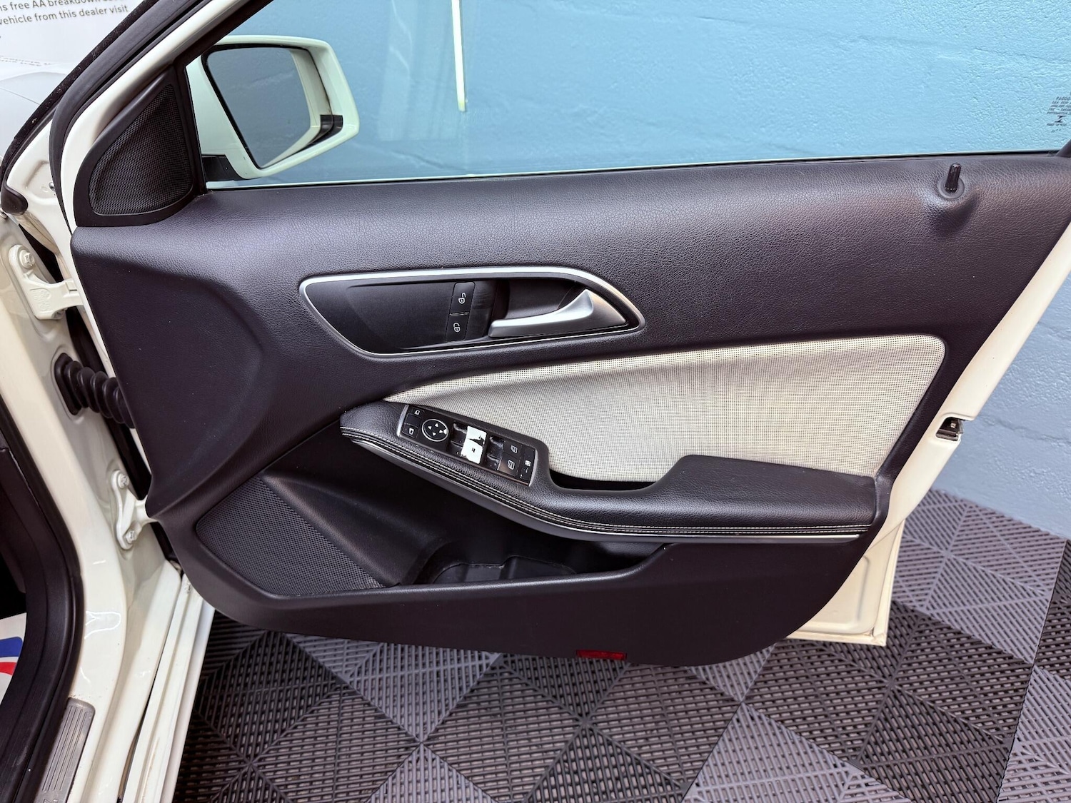 Used Mercedes-Benz A-Class 2015 for sale - 76926029: Photo 41
