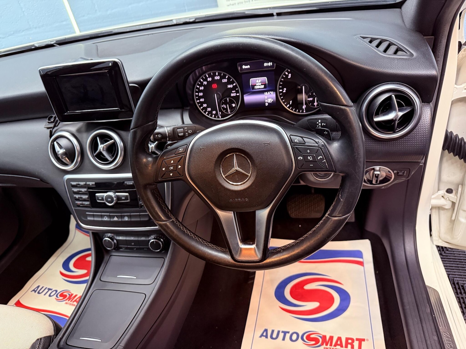 Used Mercedes-Benz A-Class 2015 for sale - 76926029: Photo 44