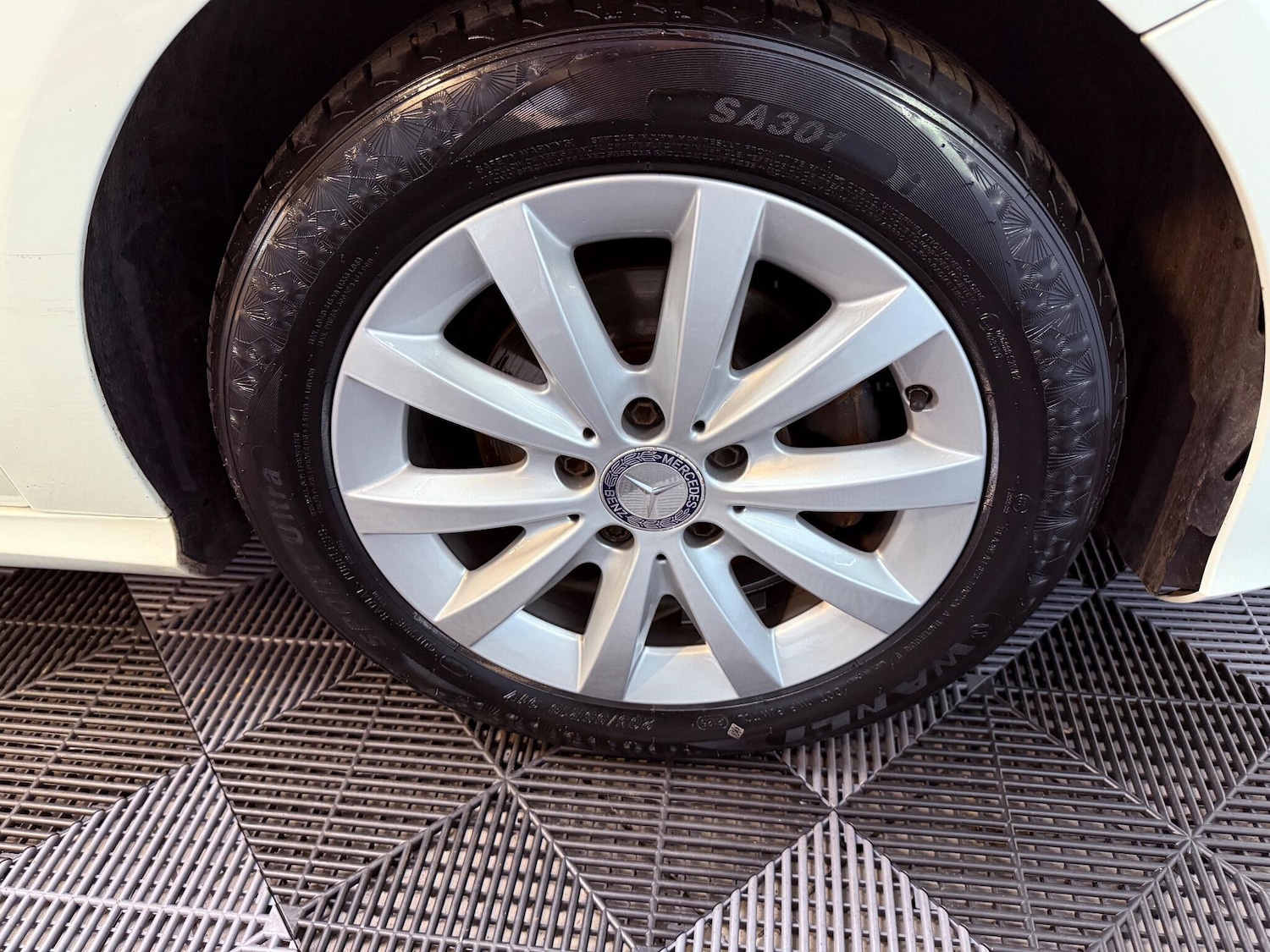 Used Mercedes-Benz A-Class 2015 for sale - 76926029: Photo 46