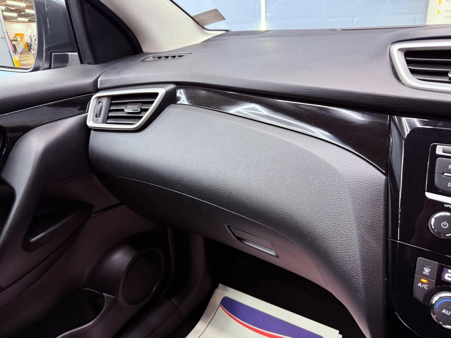 Used Nissan Qashqai 2015 for sale - 76336551: Photo 11