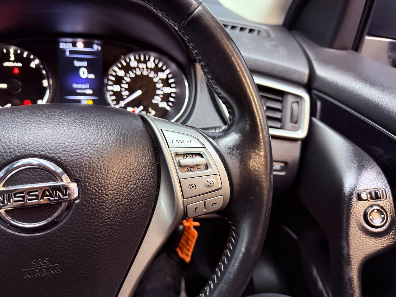 Used Nissan Qashqai 2015 for sale - 76336551: Photo 18