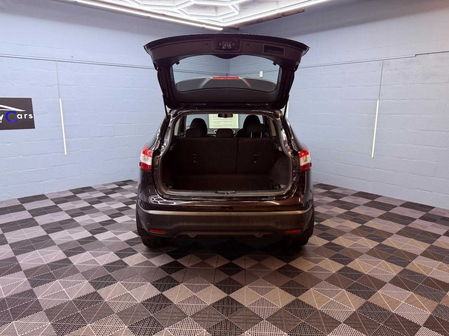 Used Nissan Qashqai 2015 for sale - 76336551: Photo 31