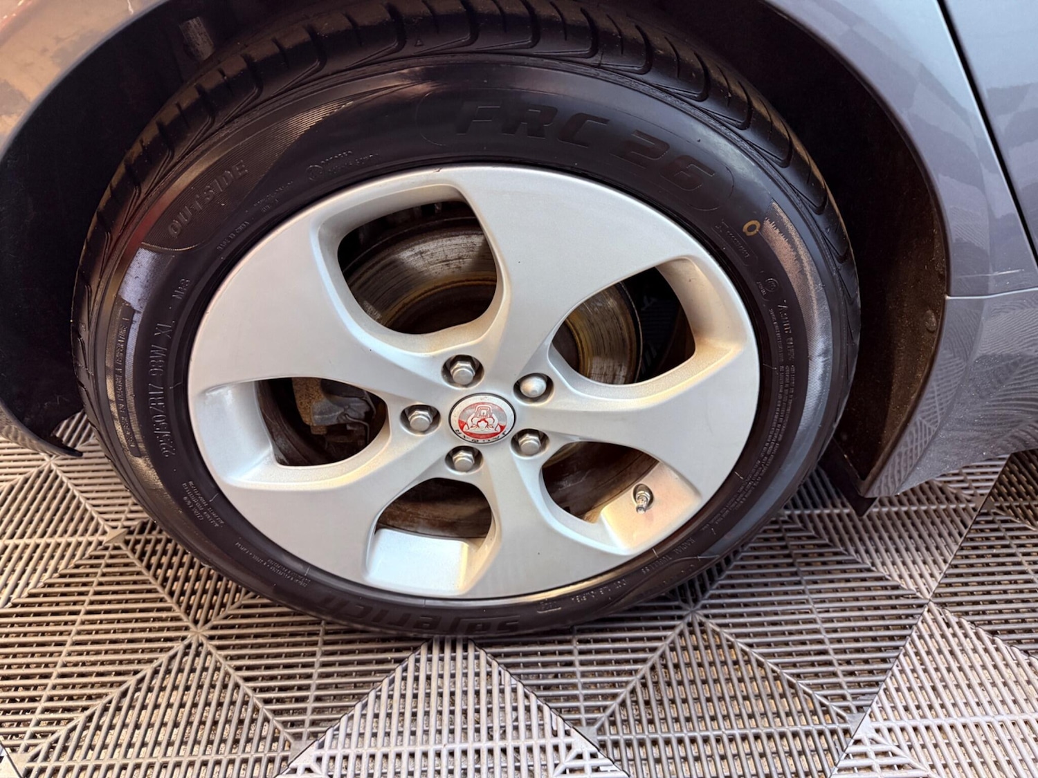 Used Jaguar XE 2016 for sale - 77793869: Photo 43