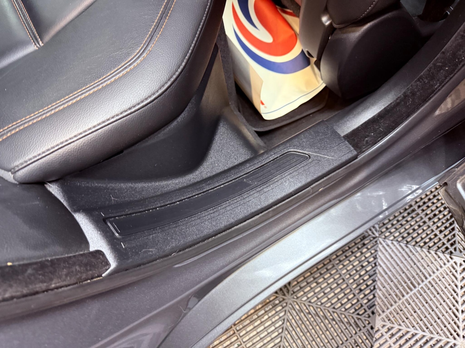 Used Jaguar XE 2016 for sale - 77793869: Photo 46