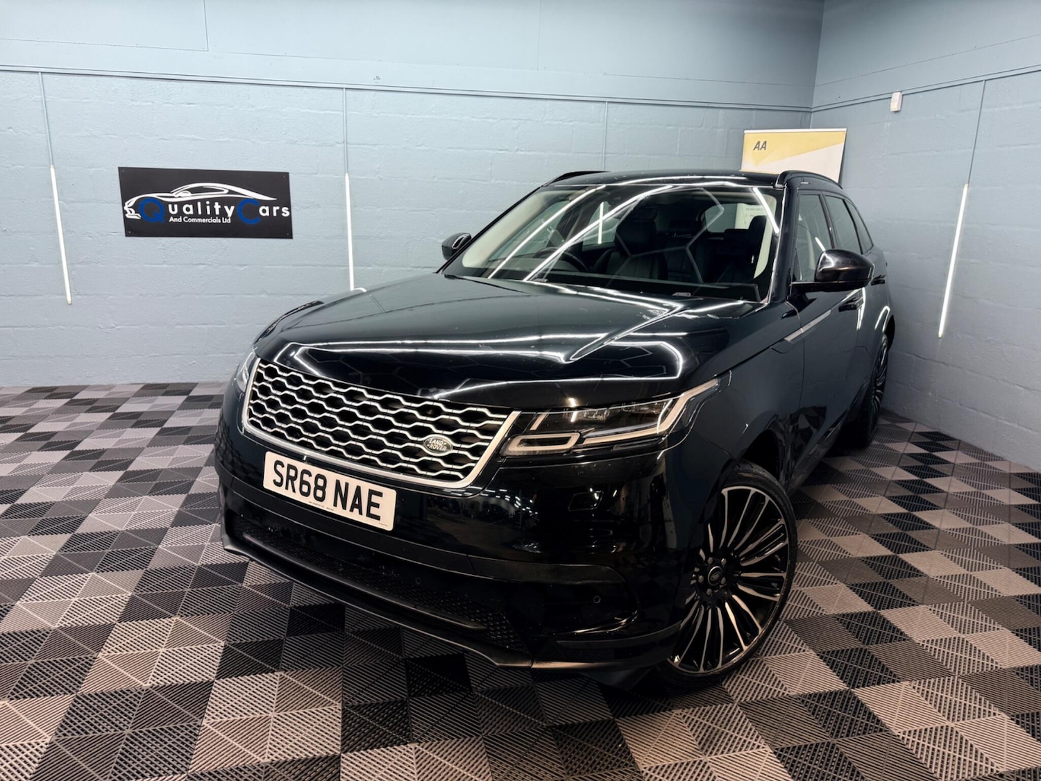 Used Land Rover Range Rover Velar 2019 for sale - 78185653: Photo 2