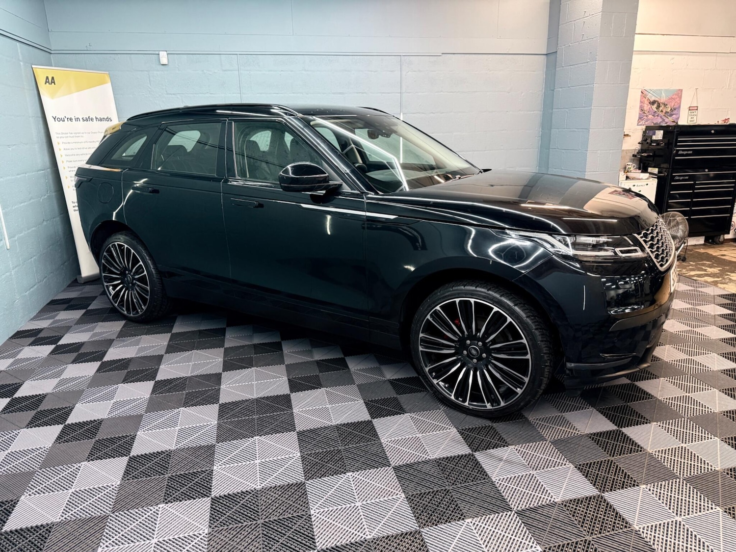Used Land Rover Range Rover Velar 2019 for sale - 78185653: Photo 4