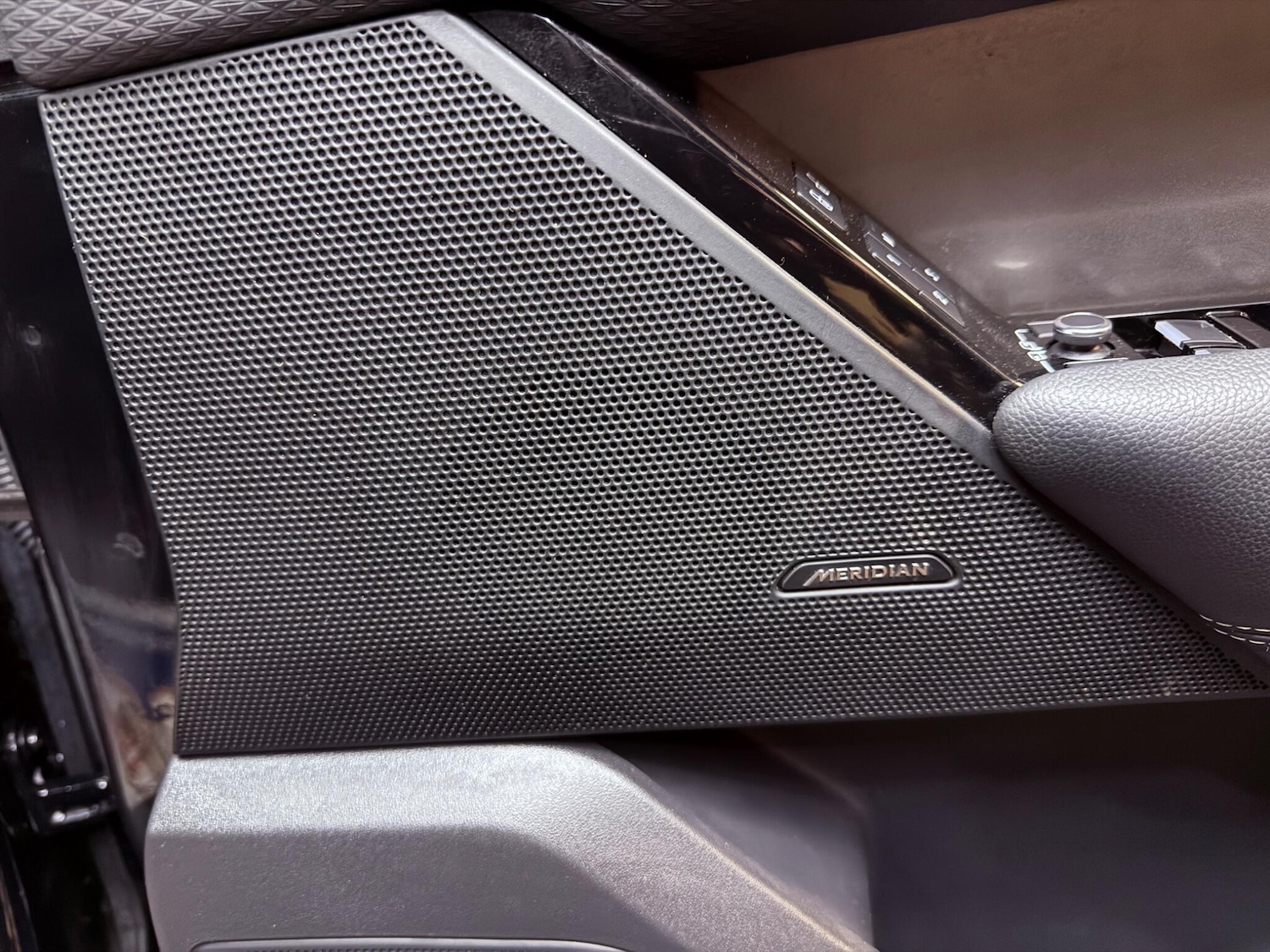 Used Land Rover Range Rover Velar 2019 for sale - 78185653: Photo 49