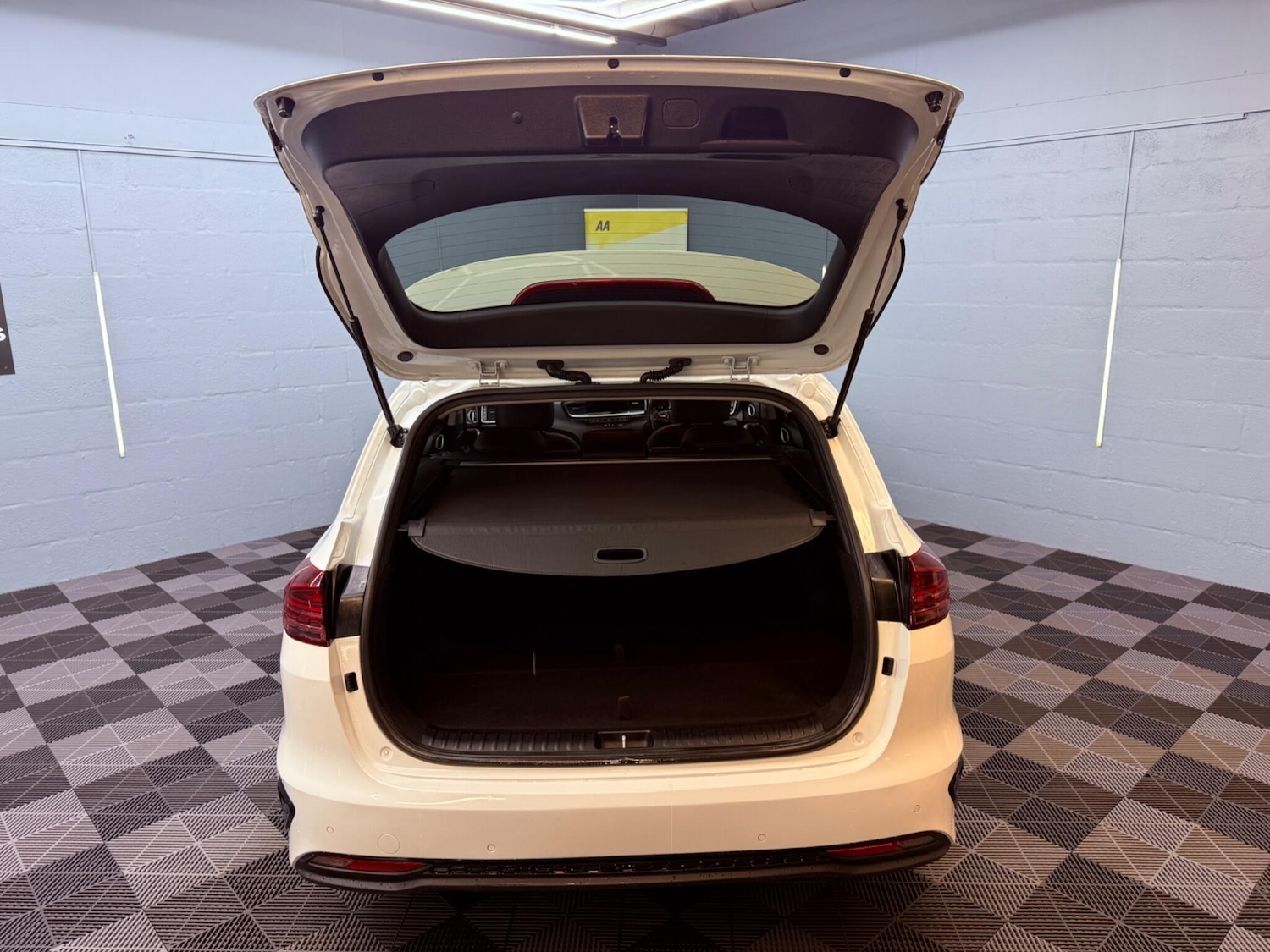 Used Kia Ceed 2019 for sale - 76388127: Photo 38