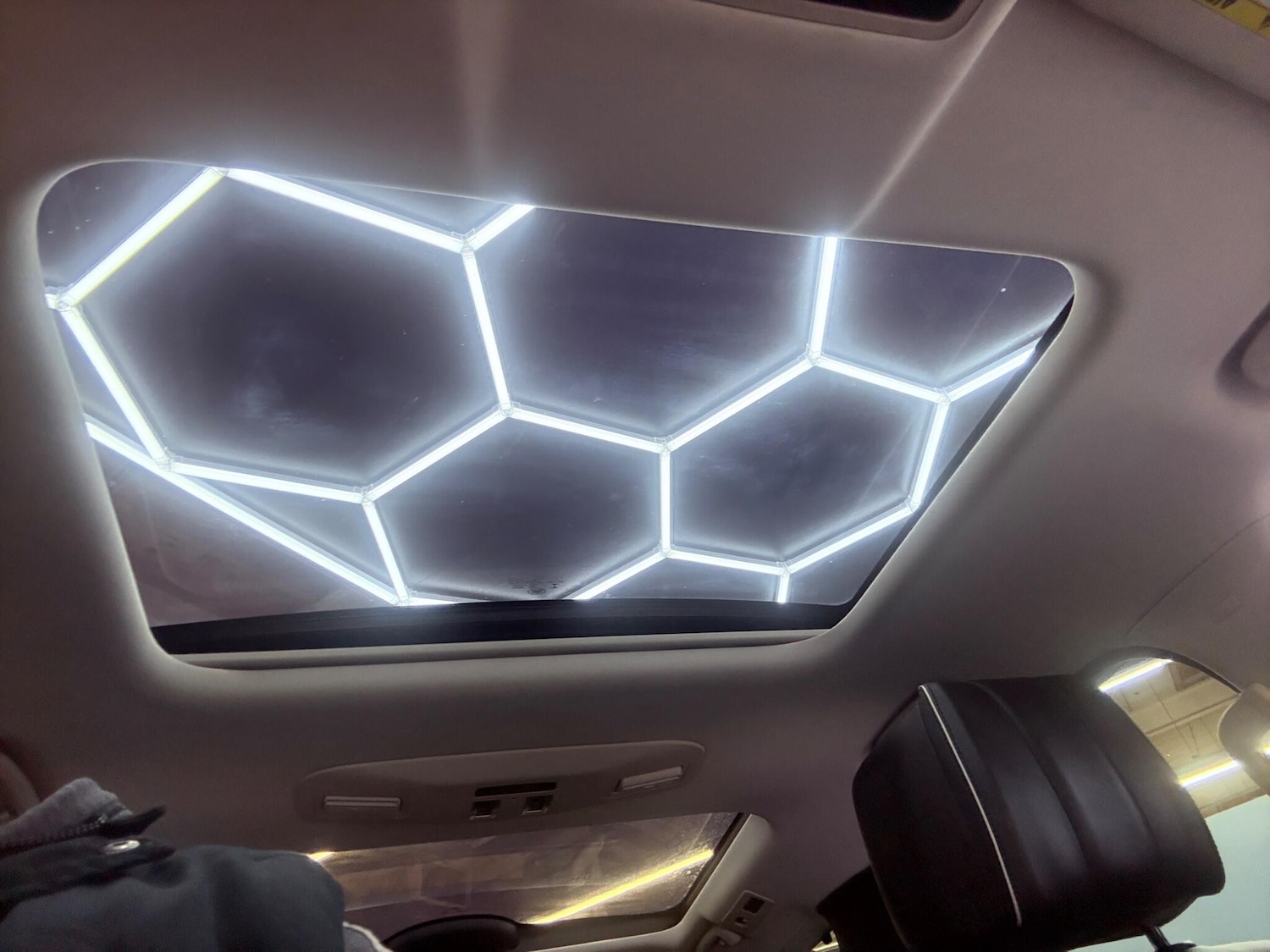 Used Land Rover Discovery 2017 for sale - 77386572: Photo 14