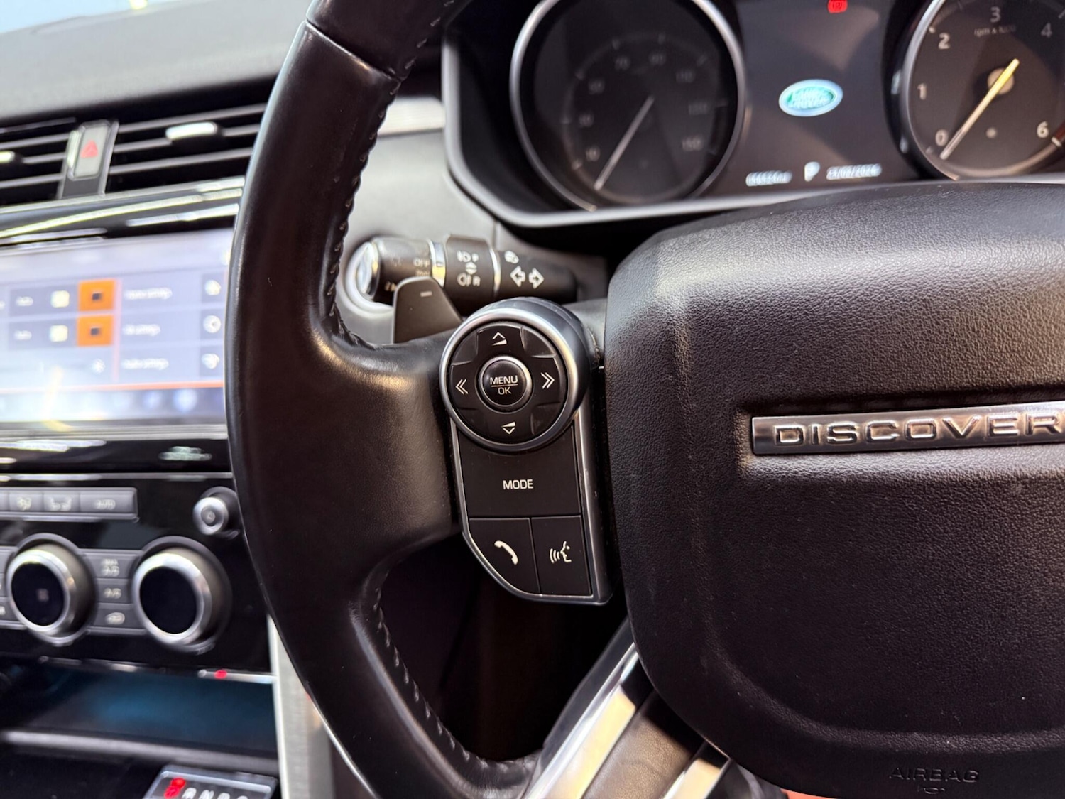 Used Land Rover Discovery 2017 for sale - 77386572: Photo 24