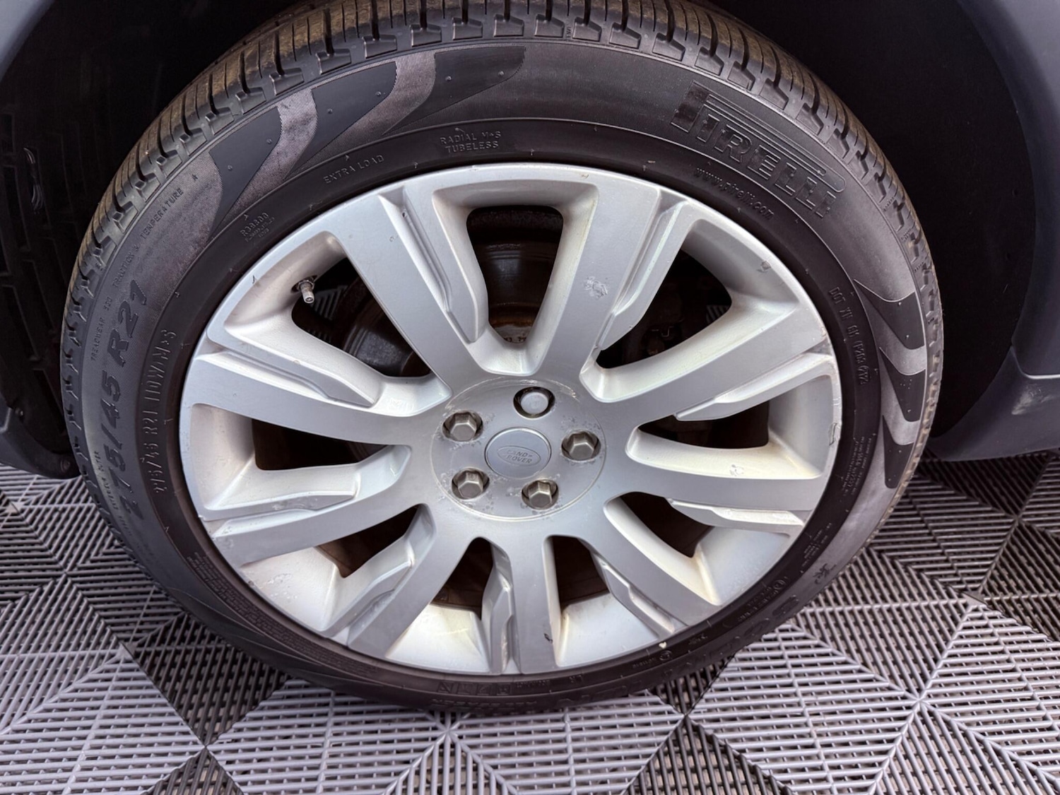 Used Land Rover Discovery 2017 for sale - 77386572: Photo 26