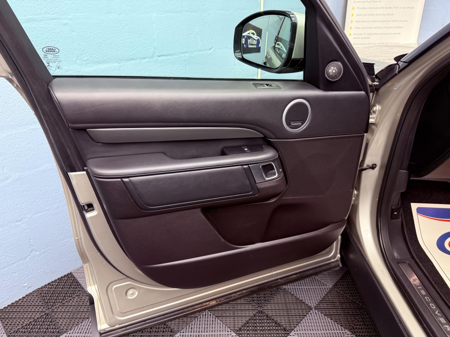 Used Land Rover Discovery 2017 for sale - 77386572: Photo 29