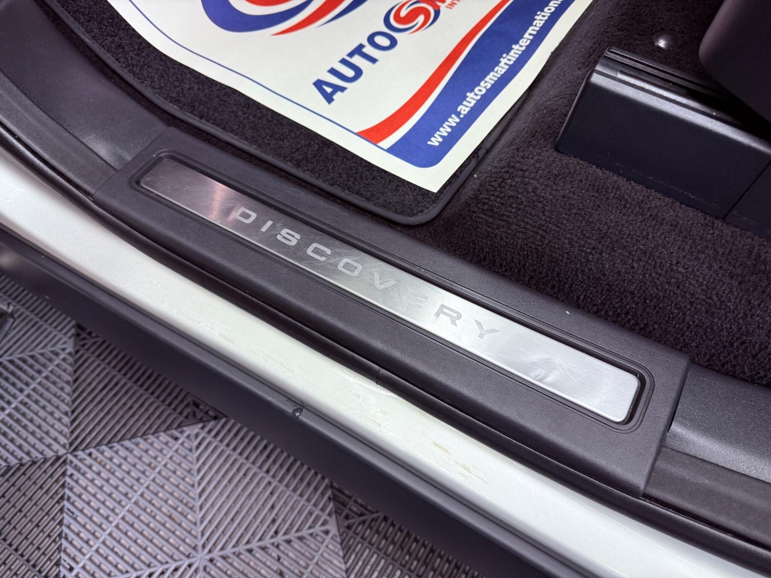 Used Land Rover Discovery 2017 for sale - 77386572: Photo 30