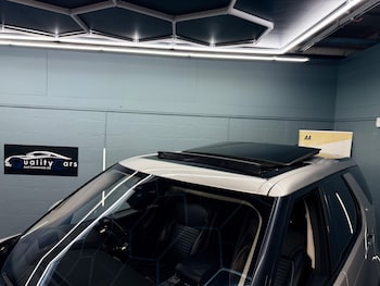 Used Land Rover Discovery 2017 for sale - 77386572: Photo