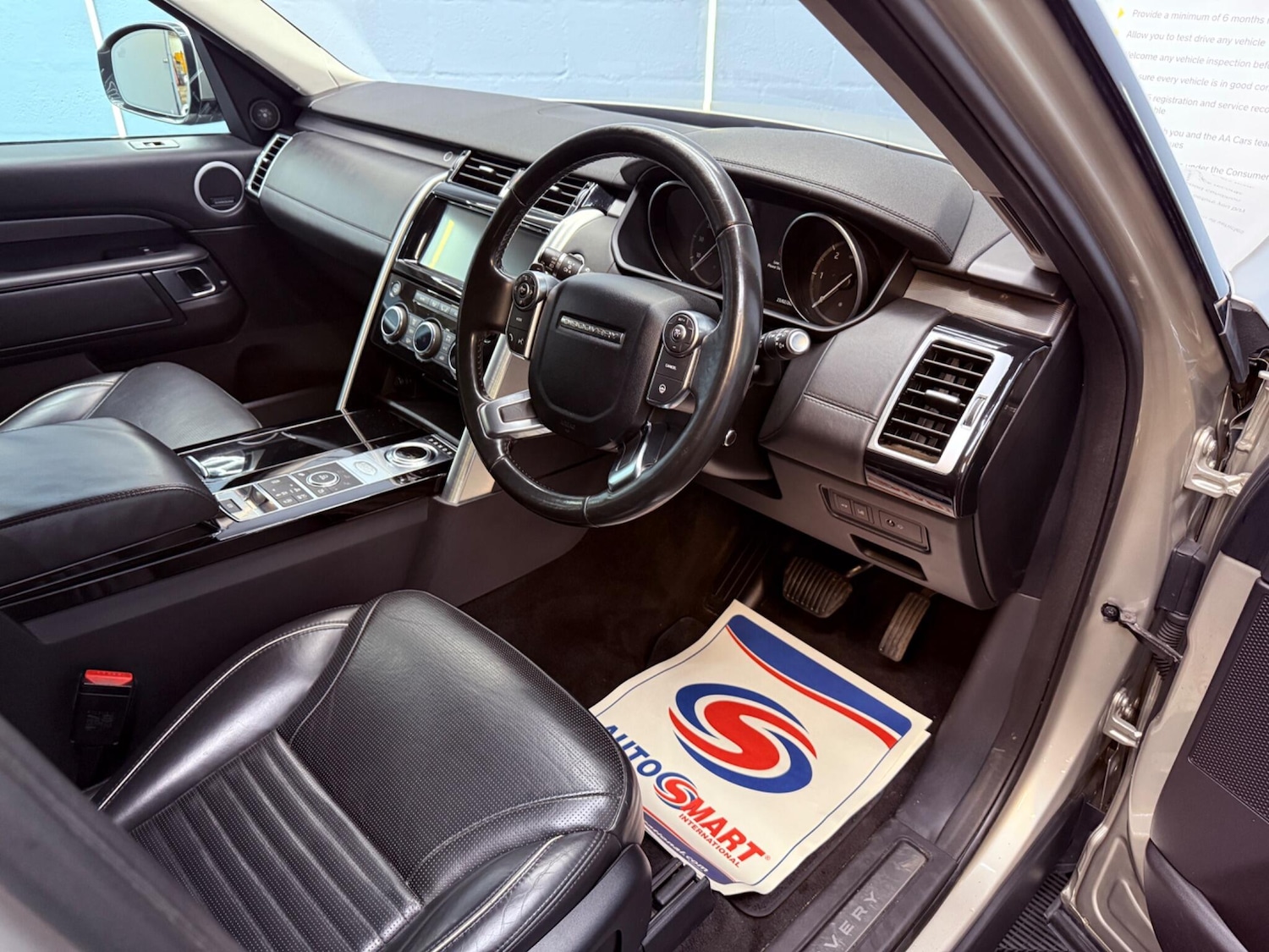 Used Land Rover Discovery 2017 for sale - 77386572: Photo 70