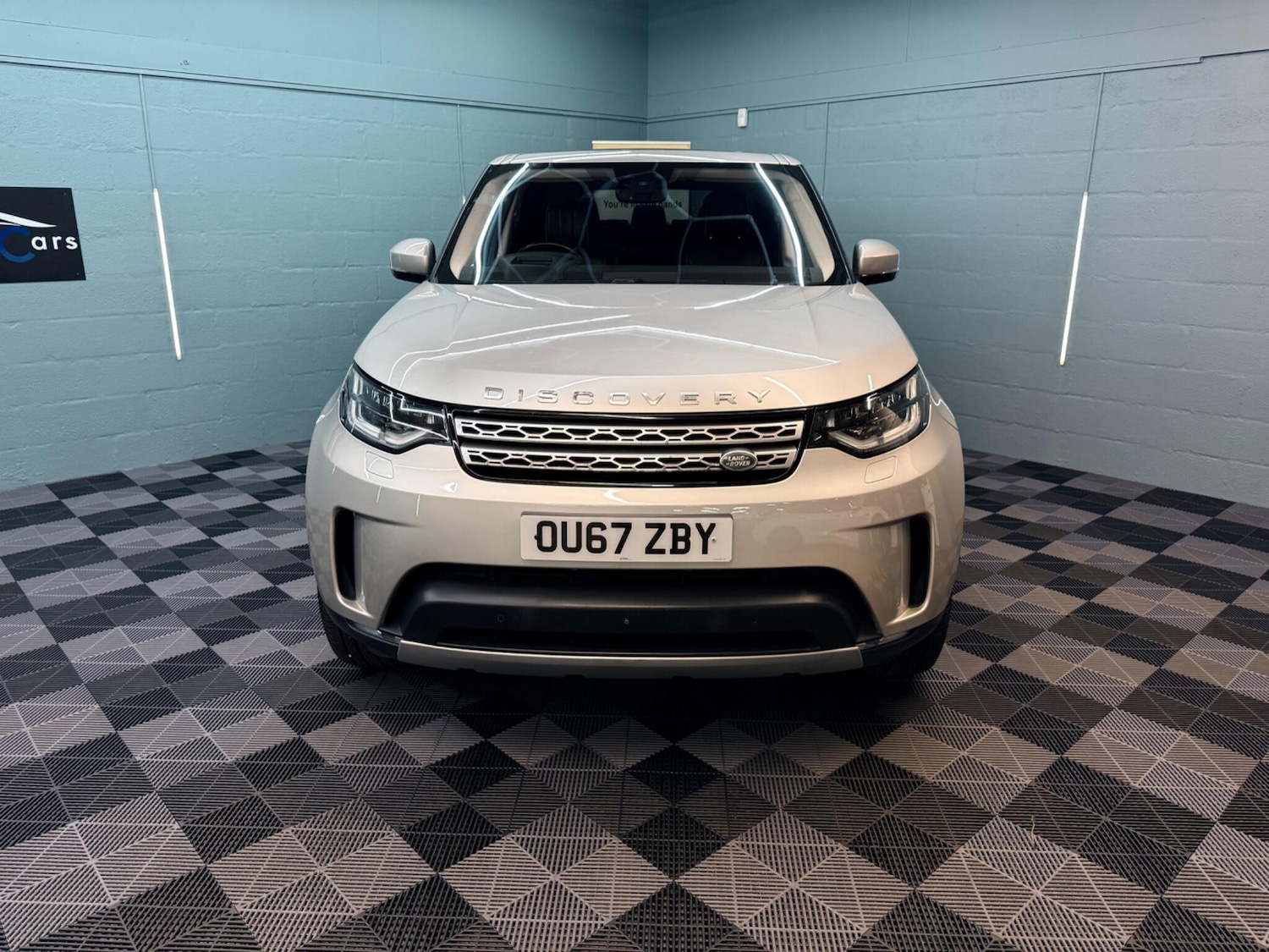 Used Land Rover Discovery 2017 for sale - 77386572: Photo 8