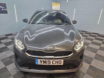 Used Kia Ceed 2019 for sale - 76377746: Photo
