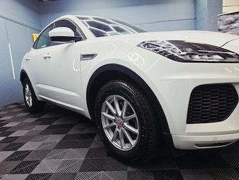 Used Jaguar E-Pace 2018 for sale - 79259560: Photo
