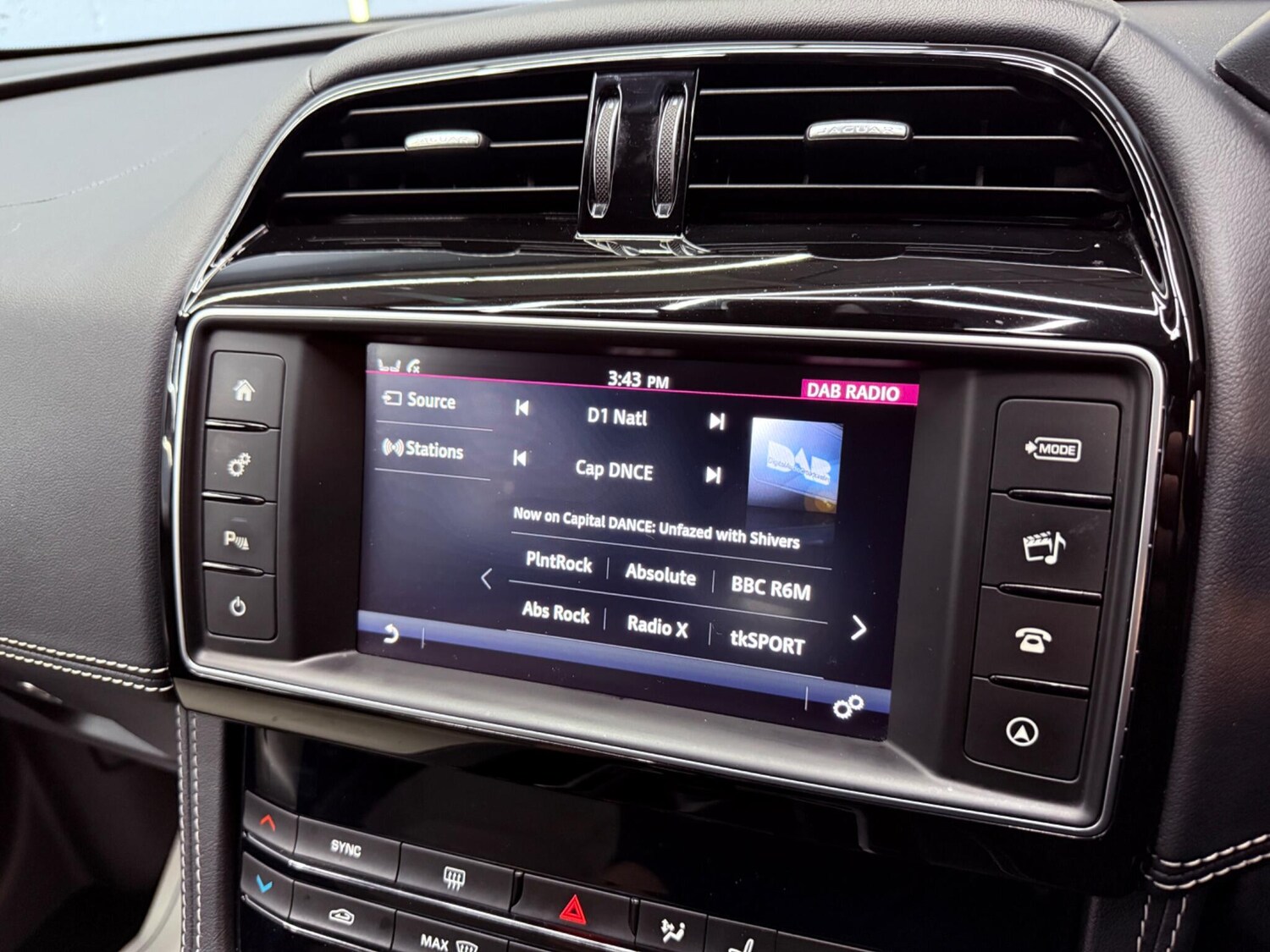 Used Jaguar F-Pace for sale - 77510813: Photo 12