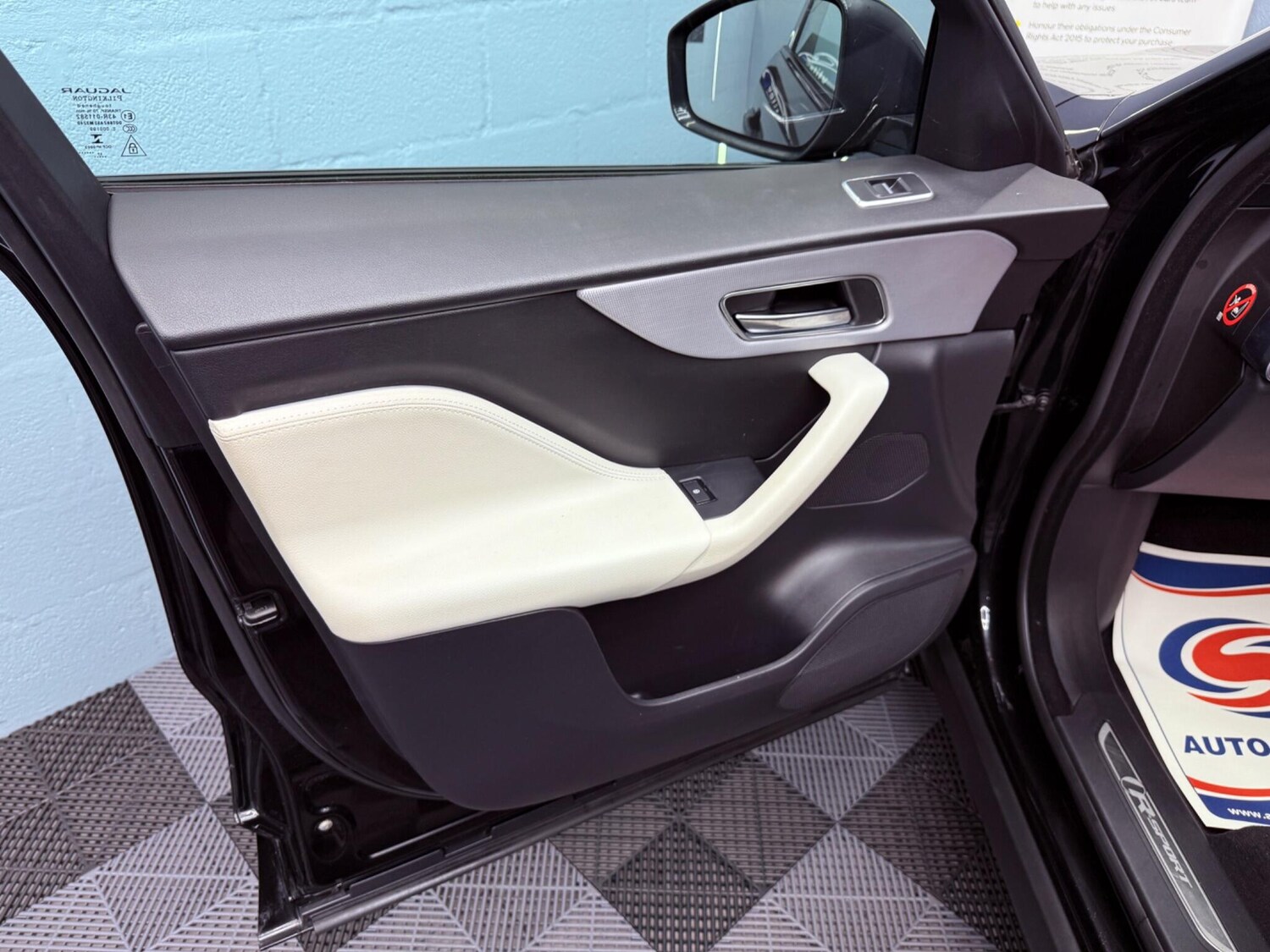 Used Jaguar F-Pace for sale - 77510813: Photo 26