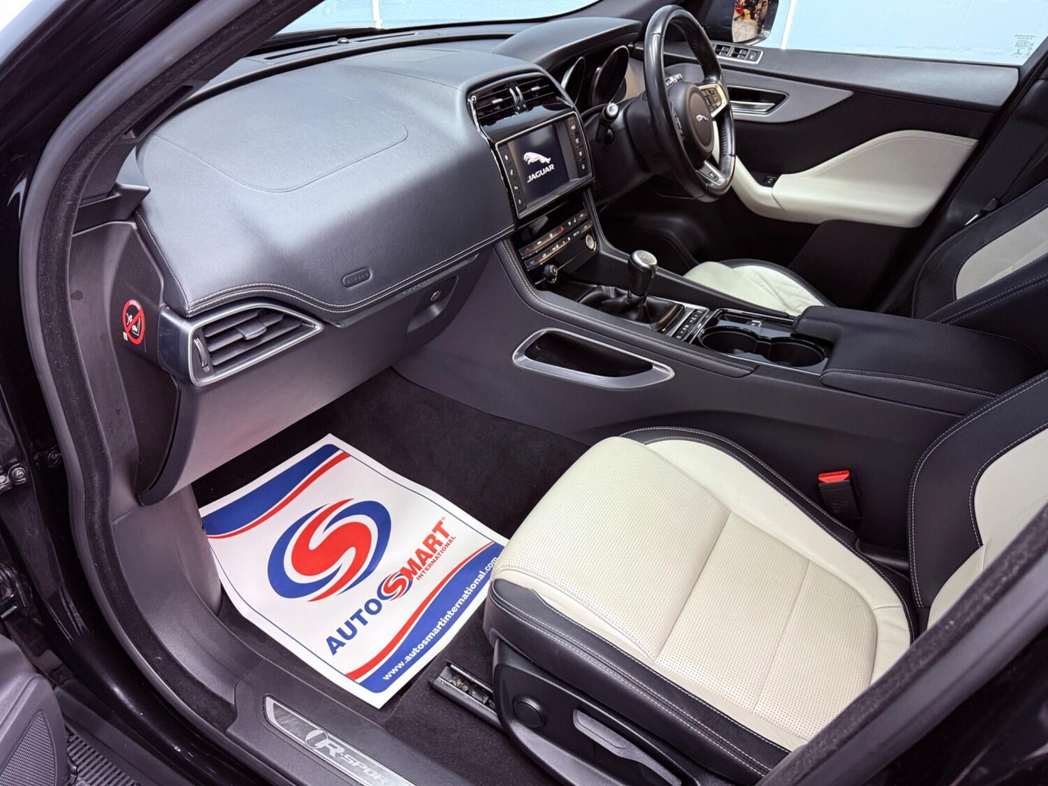 Used Jaguar F-Pace for sale - 77510813: Photo 32