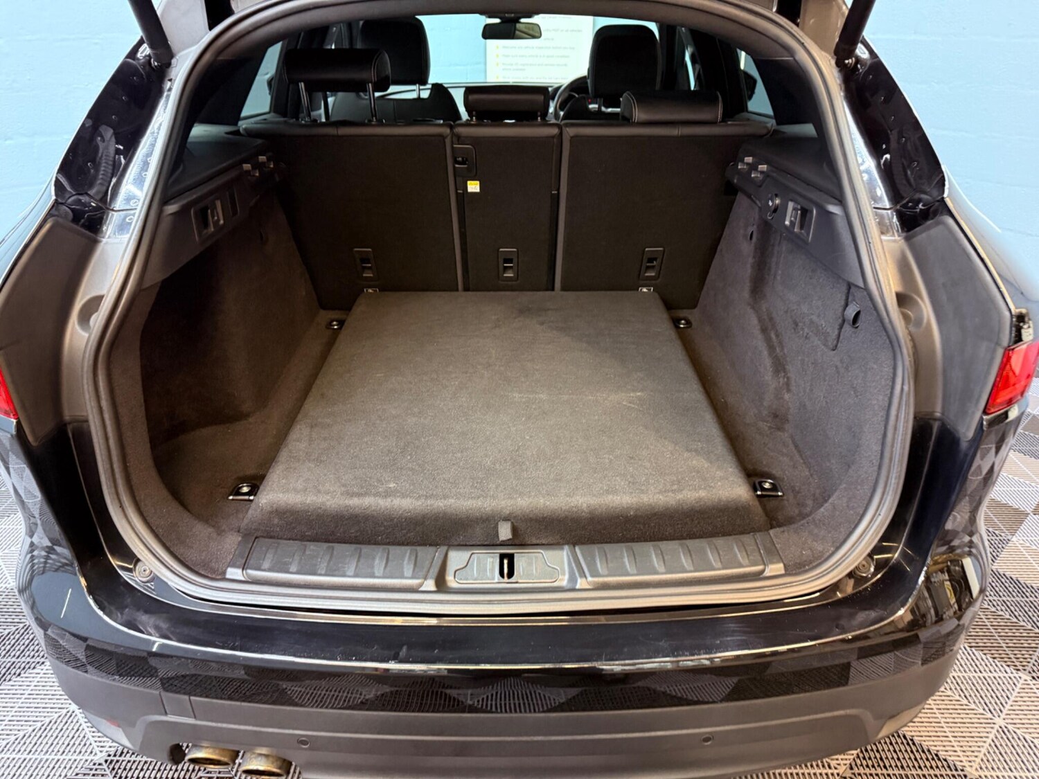 Used Jaguar F-Pace for sale - 77510813: Photo 42