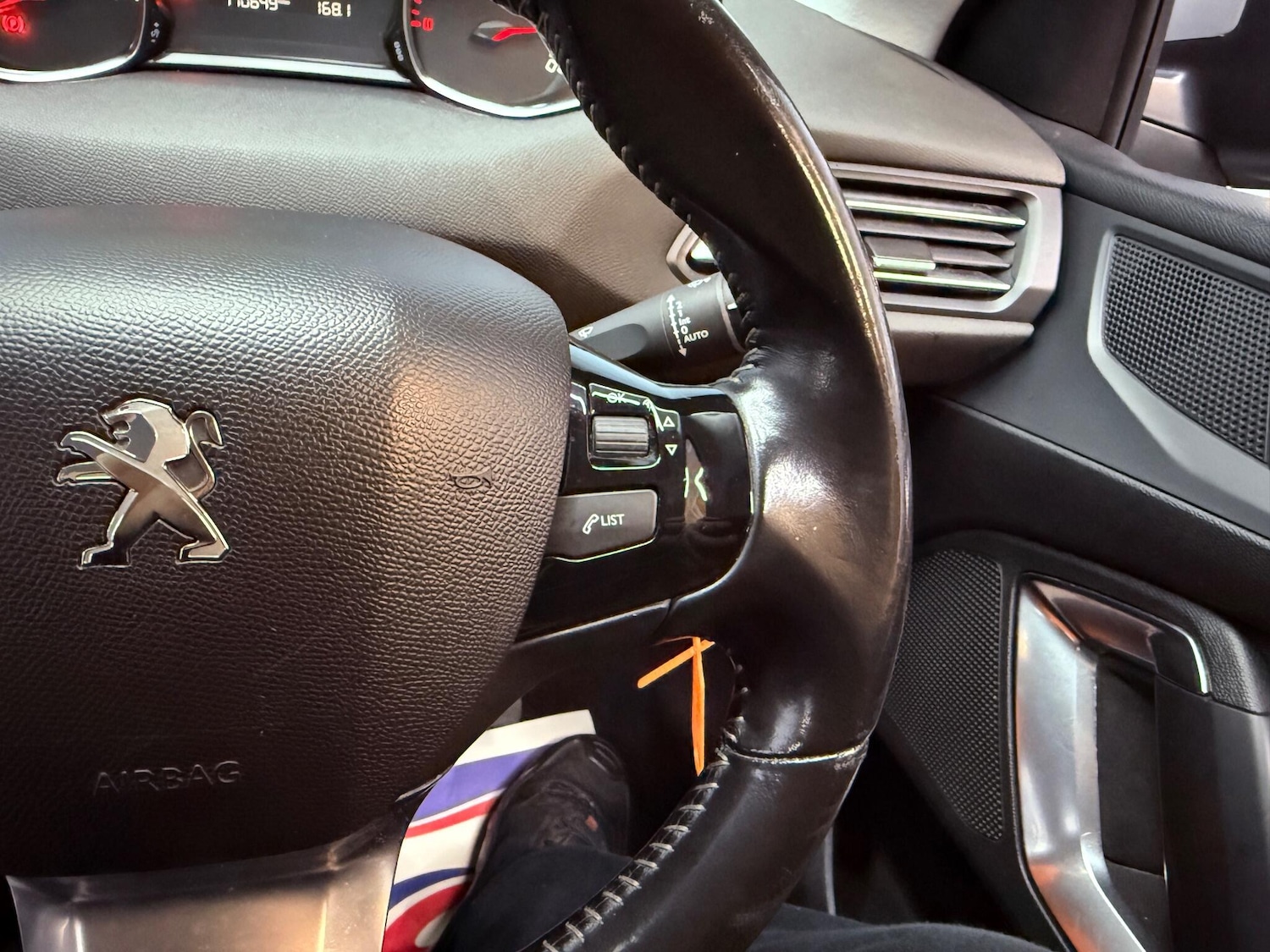 Used Peugeot 308 2015 for sale - 76572331: Photo 21