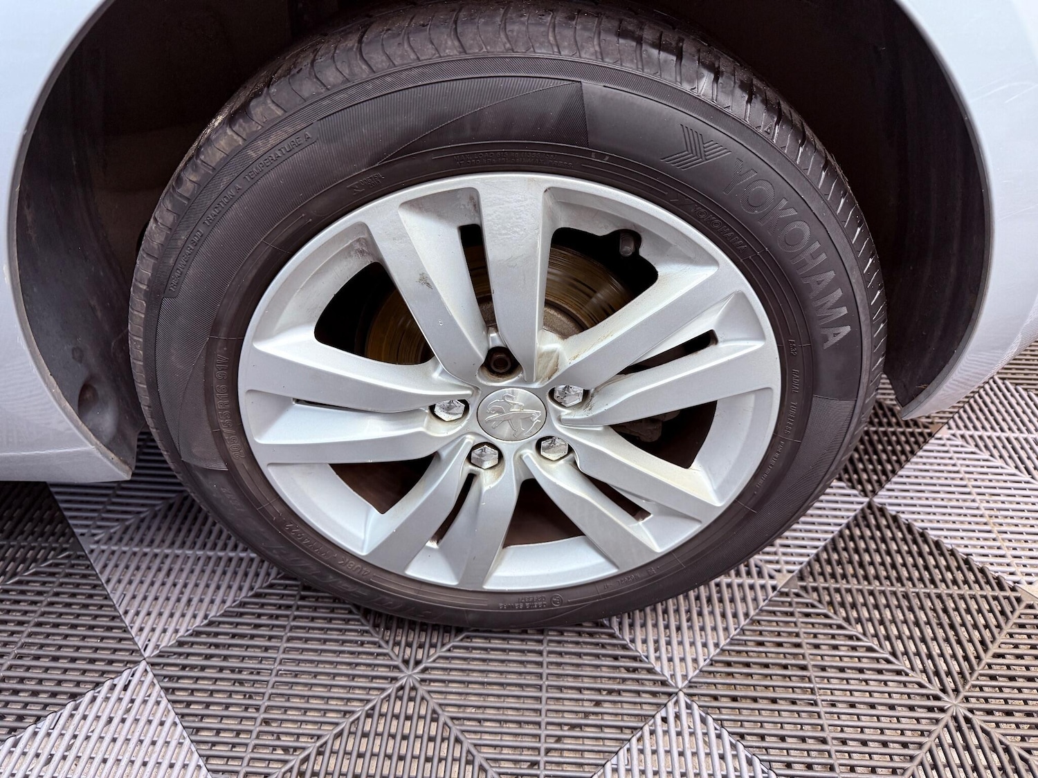 Used Peugeot 308 2015 for sale - 76572331: Photo 33