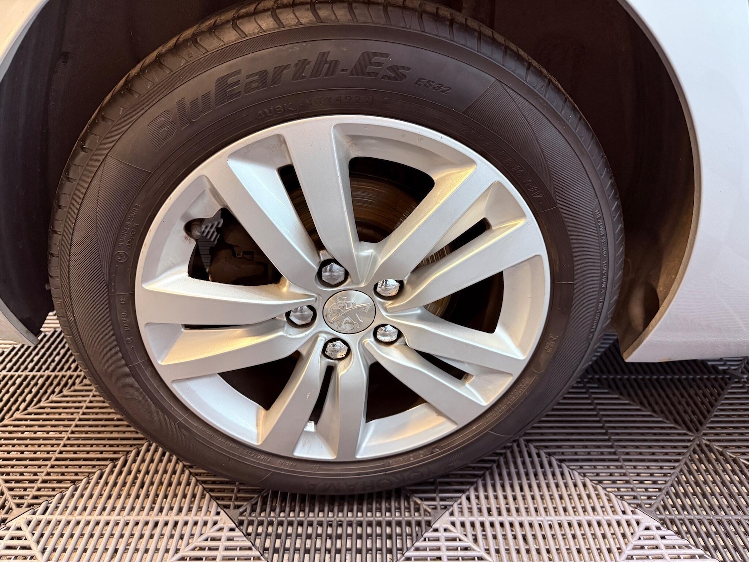 Used Peugeot 308 2015 for sale - 76572331: Photo 36