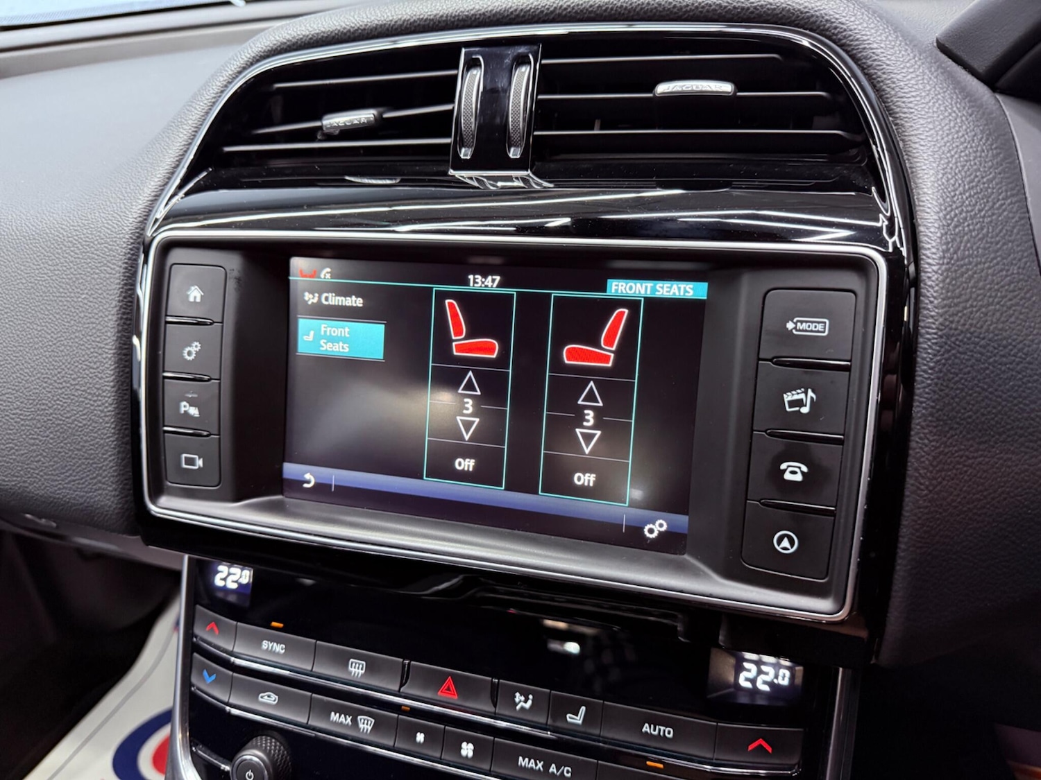 Used Jaguar XE 2016 for sale - 78058064: Photo 12