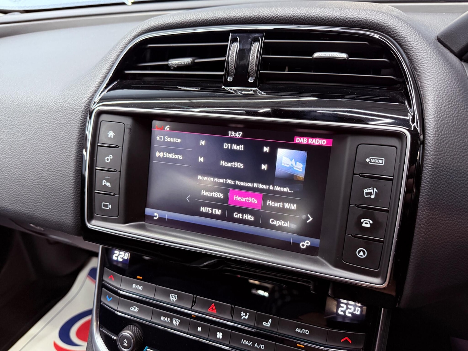 Used Jaguar XE 2016 for sale - 78058064: Photo 14