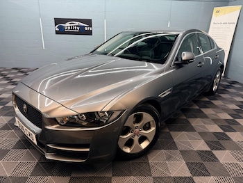 Used Jaguar XE 2016 for sale - 78058064: Photo