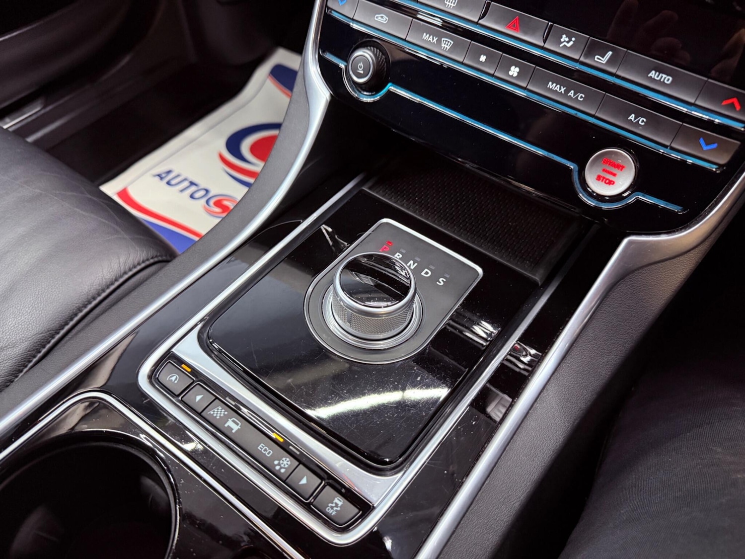 Used Jaguar XE 2016 for sale - 78058064: Photo 20