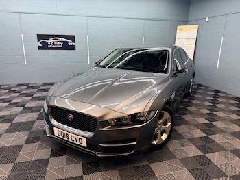 Used Jaguar XE 2016 for sale - 78058064: Photo