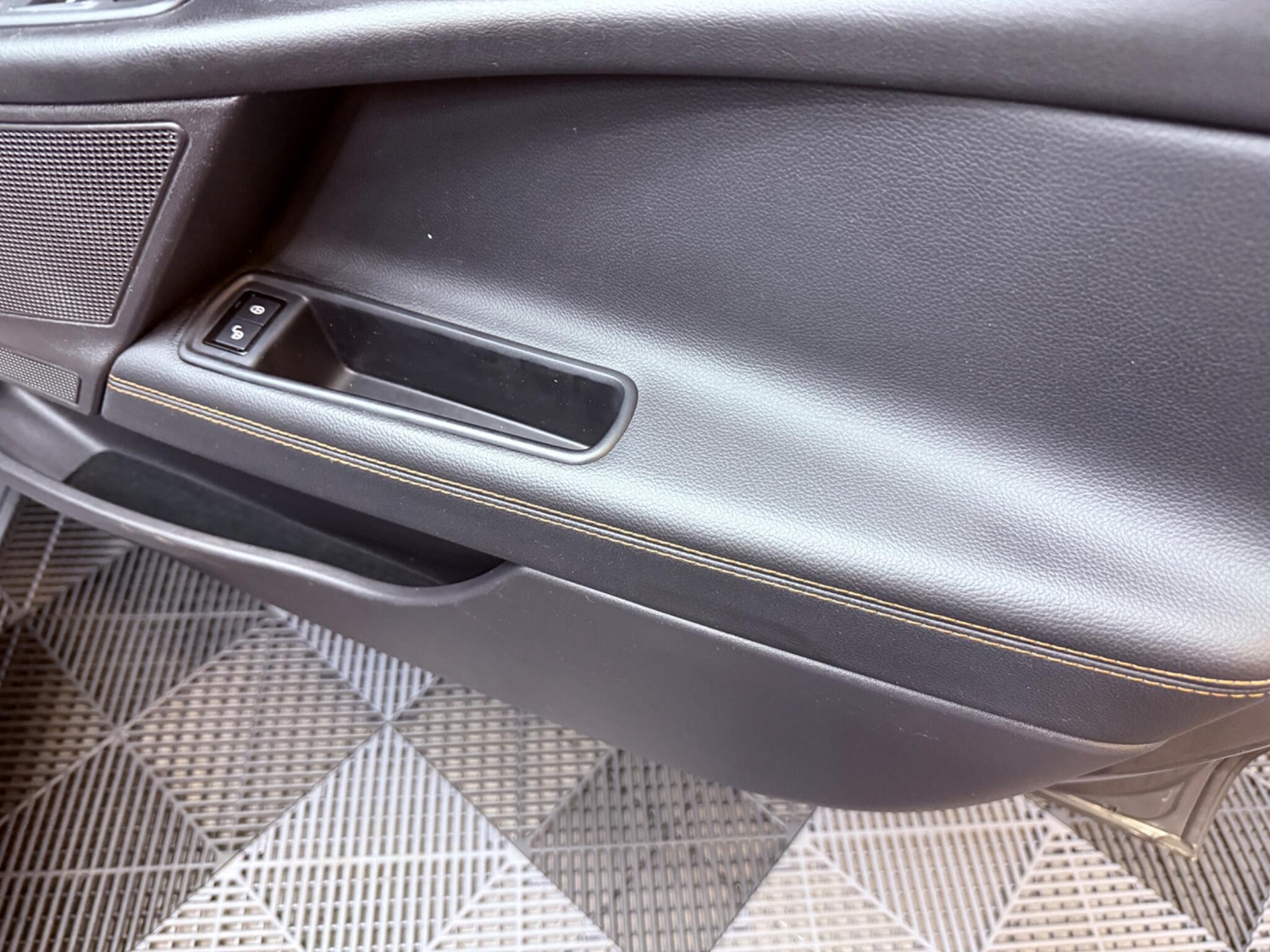 Used Jaguar XE 2016 for sale - 78058064: Photo 55