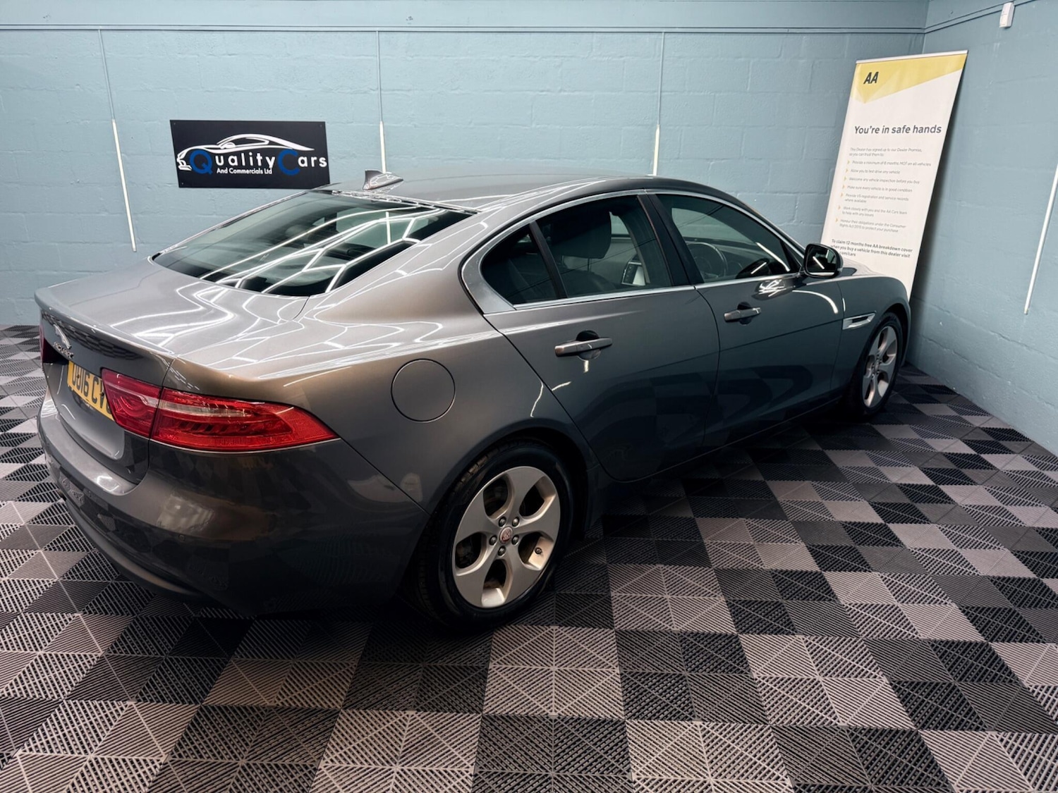 Used Jaguar XE 2016 for sale - 78058064: Photo 65