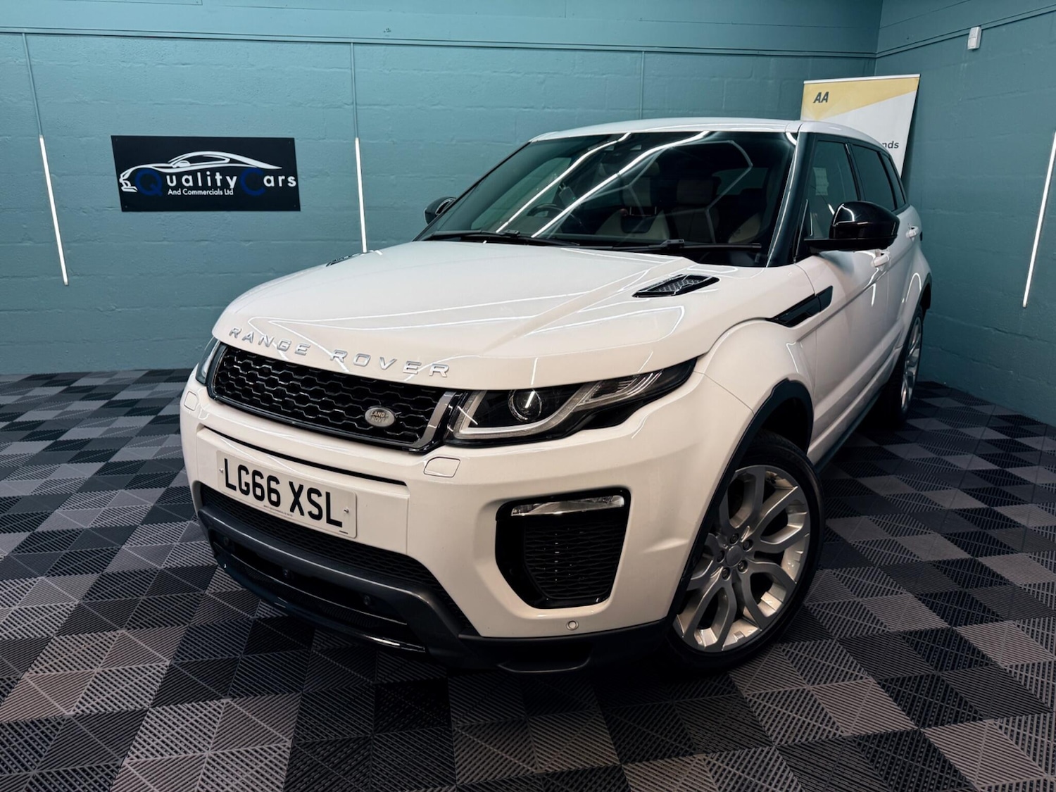 Used Land Rover Range Rover Evoque 2016 for sale - 77175405: Photo 2