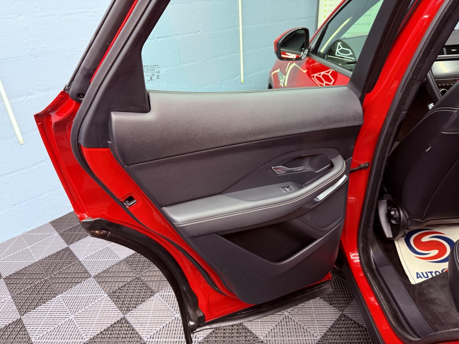 Used Jaguar E-Pace 2019 for sale - 77091378: Photo 32