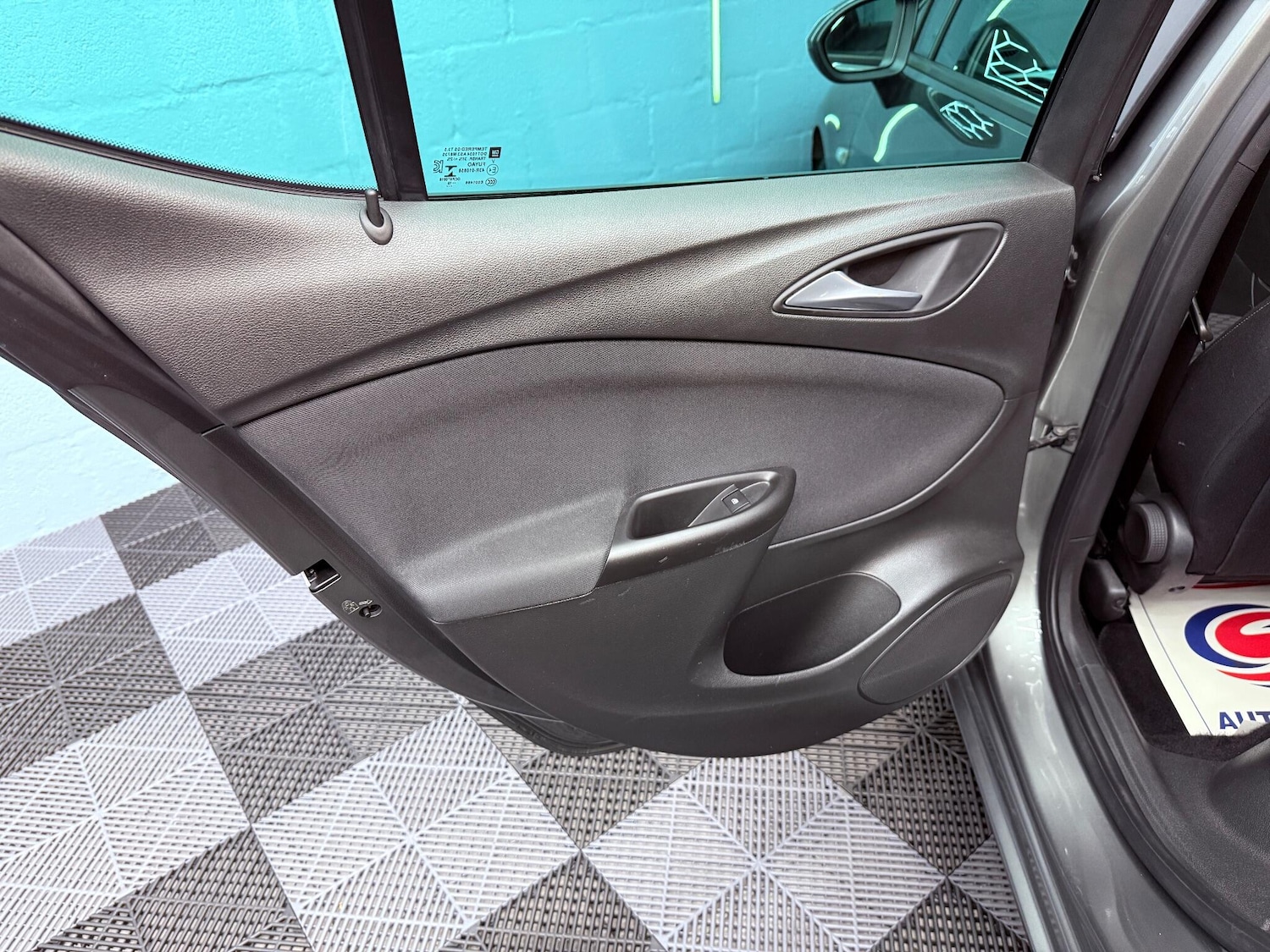 Used Vauxhall Astra 2019 for sale - 76619610: Photo 25