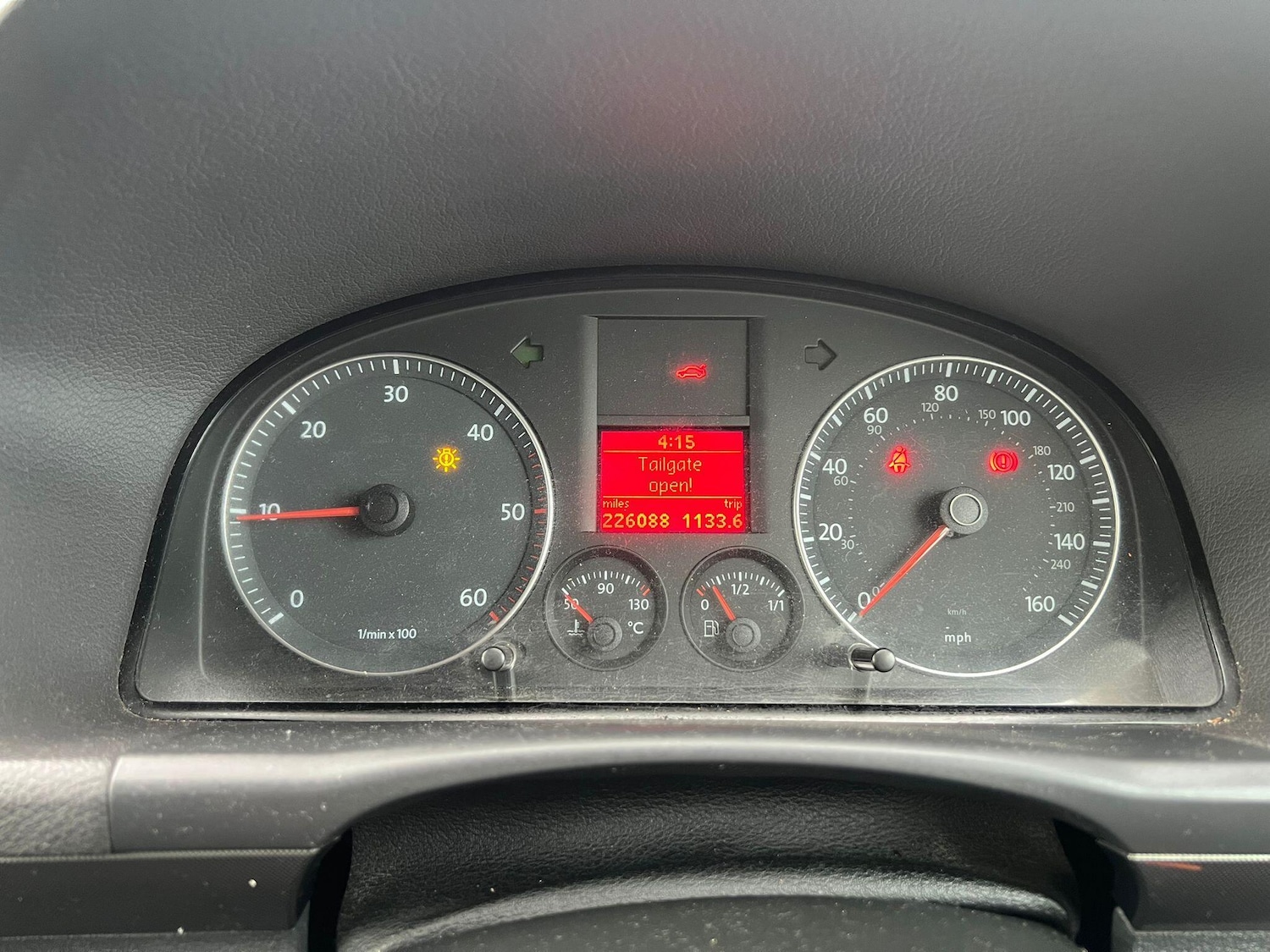 Used Volkswagen Touran 2010 for sale - 76714558: Photo 14