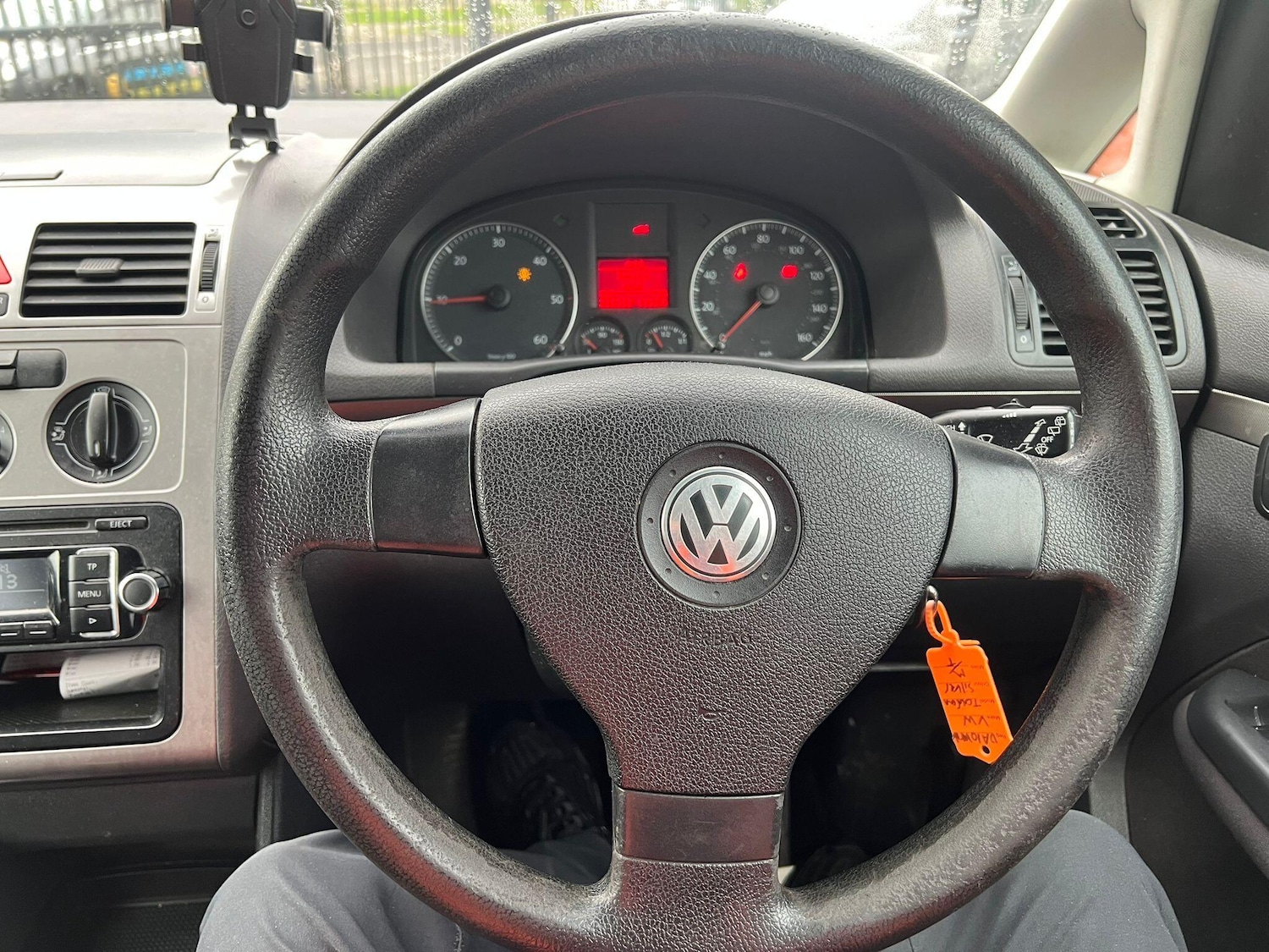 Used Volkswagen Touran 2010 for sale - 76714558: Photo 16