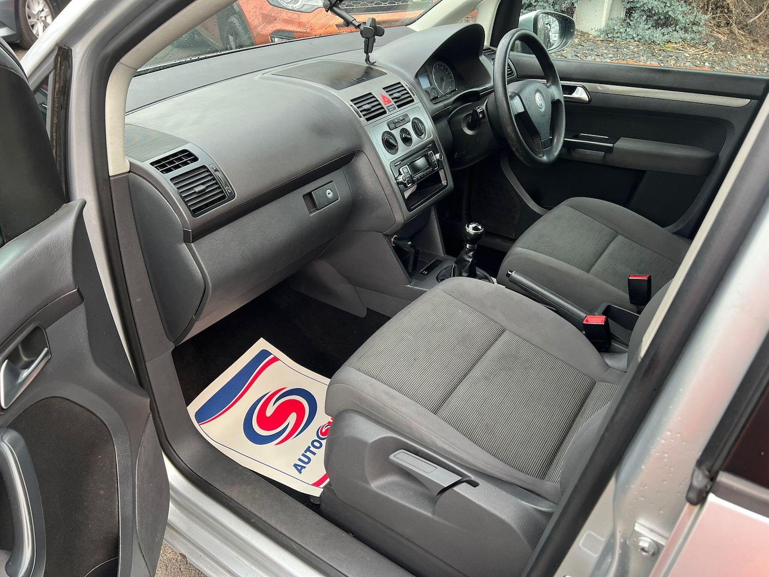 Used Volkswagen Touran 2010 for sale - 76714558: Photo 17