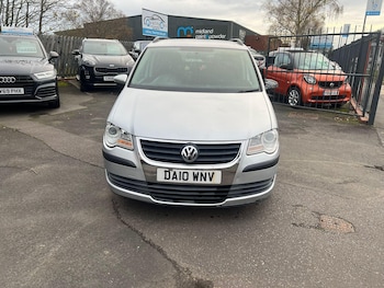 Used Volkswagen Touran 2010 for sale - 76714558: Photo